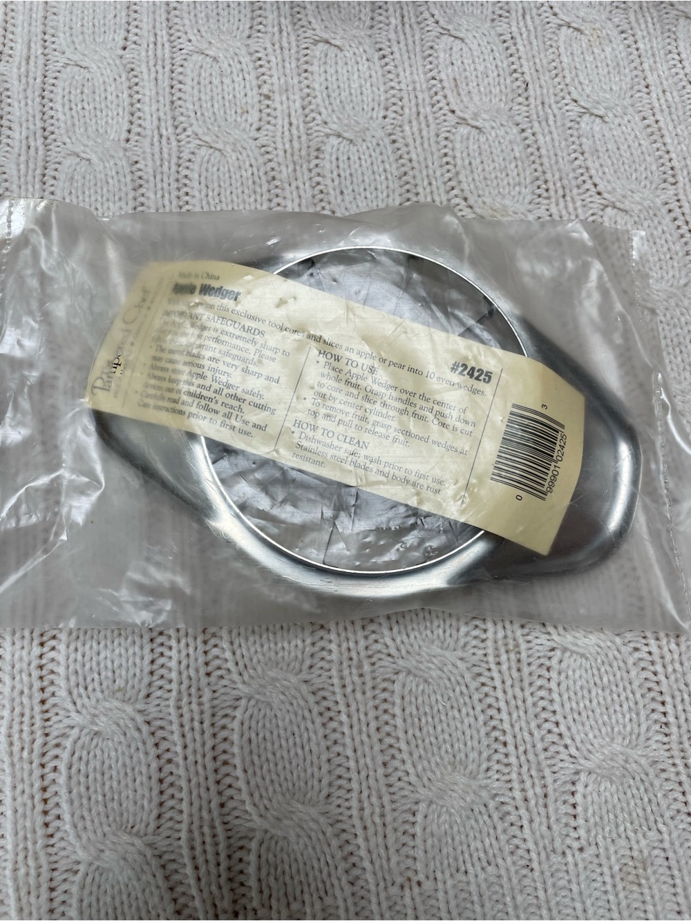 New sealed The Pampered Chef Apple Wedger Corer Slicer #2425
